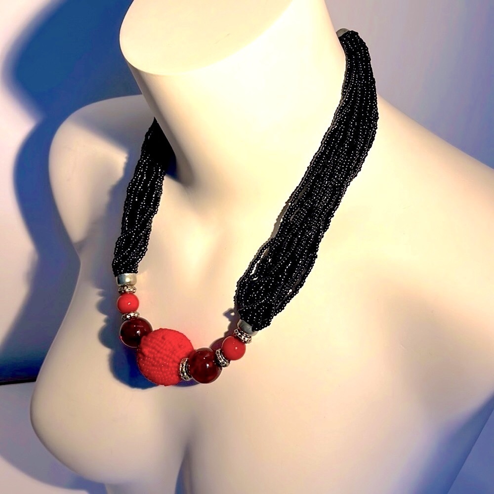 2 x $20‼️ BEADED MULTILAYER CHOKER NECKLACE Black and Red Vintage Style - Picture 1 of 8